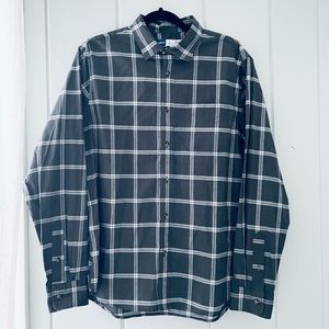 NWT Old Navy Gray Plaid Everyday Button Up Shirt / M